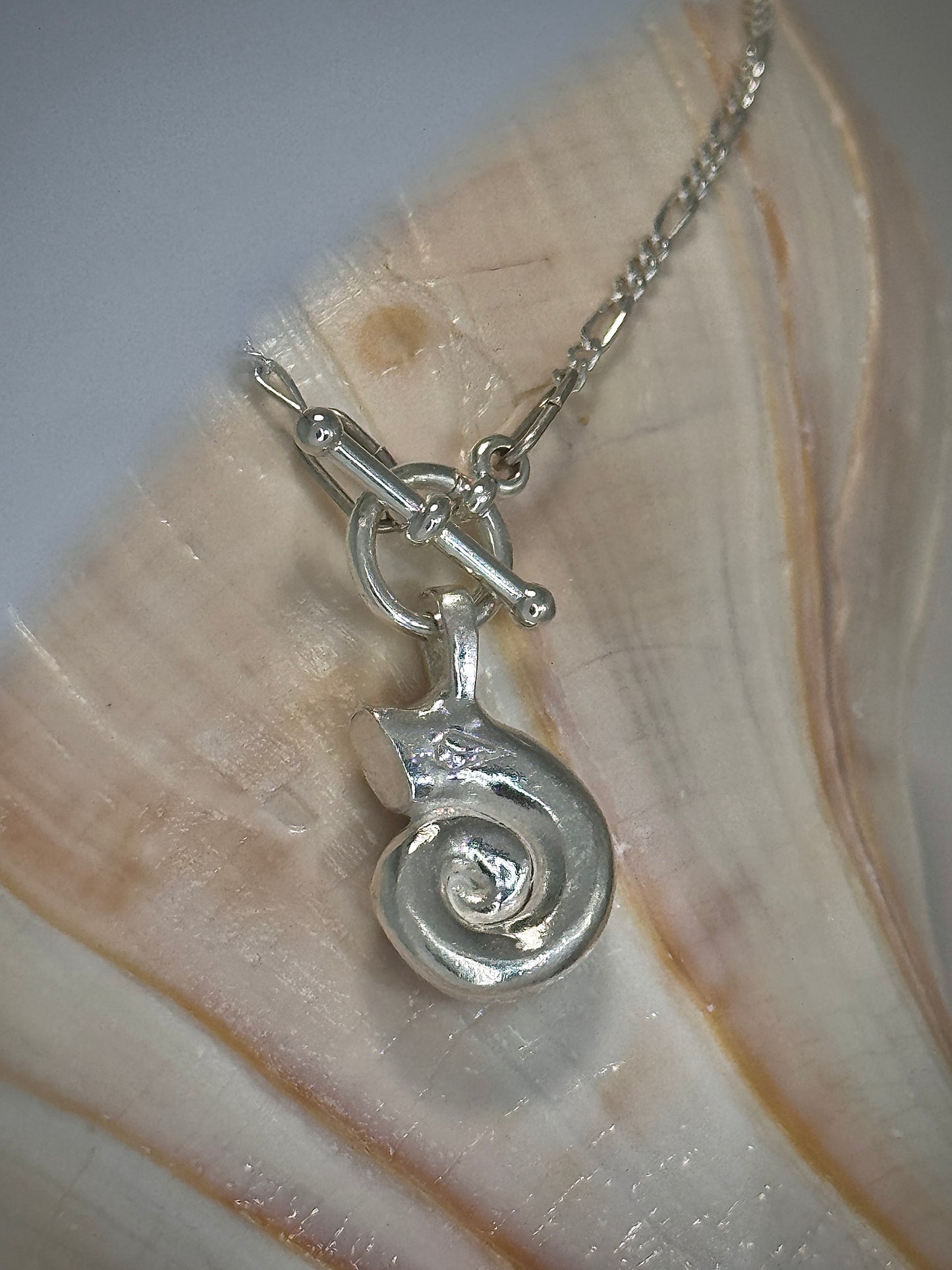 Summer shell pendant